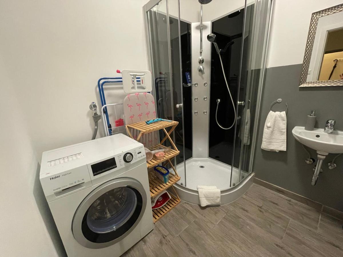 Urbansuites - Modern & Zentral In Der City - Dein Zuhause In Щутгарт Екстериор снимка