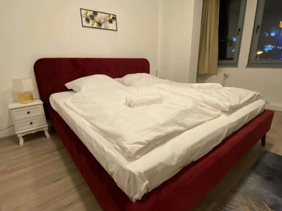 Urbansuites - Modern & Zentral In Der City - Dein Zuhause In Щутгарт Екстериор снимка