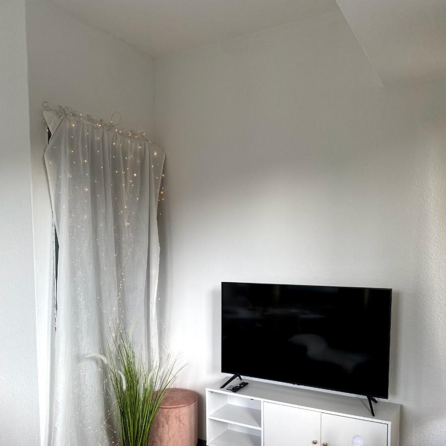 Urbansuites - Modern & Zentral In Der City - Dein Zuhause In Щутгарт Екстериор снимка