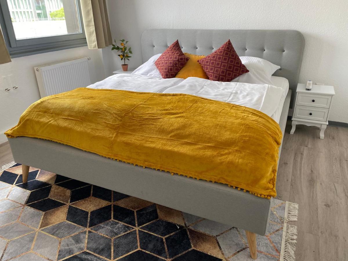 Urbansuites - Modern & Zentral In Der City - Dein Zuhause In Щутгарт Екстериор снимка