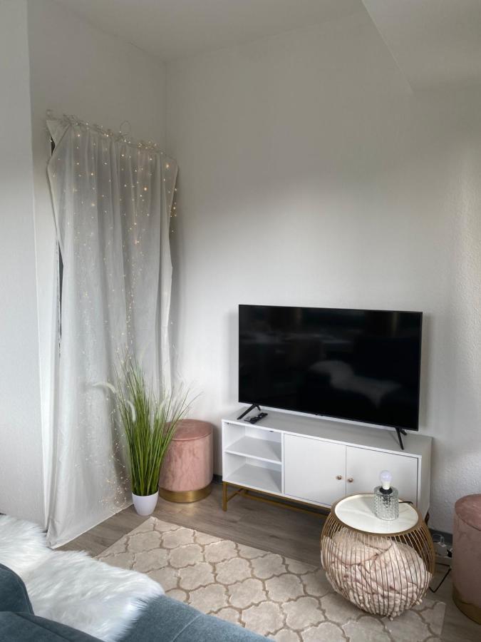Urbansuites - Modern & Zentral In Der City - Dein Zuhause In Щутгарт Екстериор снимка