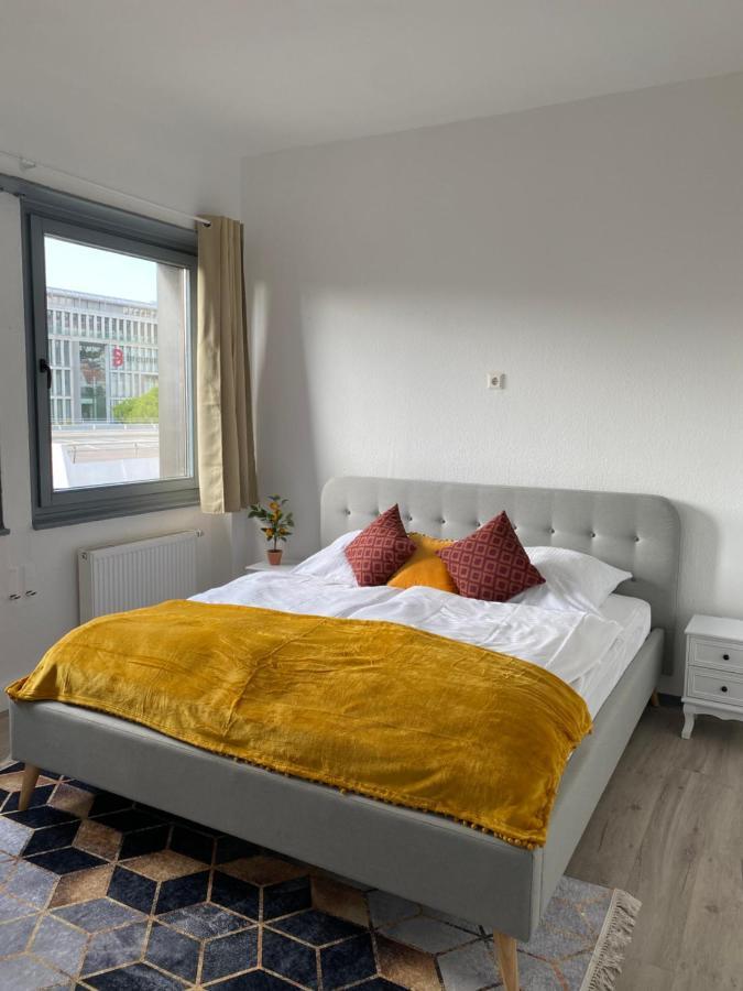 Urbansuites - Modern & Zentral In Der City - Dein Zuhause In Щутгарт Екстериор снимка